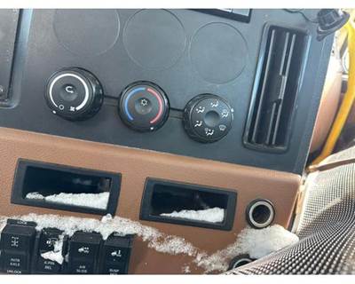 2020 Freightliner Cascadia 116 Heater / AC Temp Control, New Style w/ AC