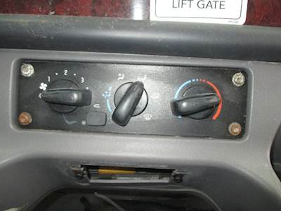 Freightliner M2 106 Heater / AC Temp Control
