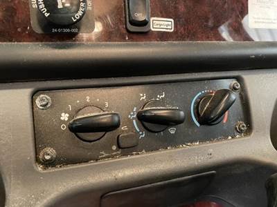 Freightliner M2 106 Heater / AC Temp Control