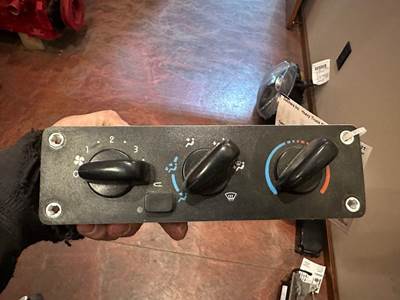 Freightliner M2 106 Heater / AC Temp Control