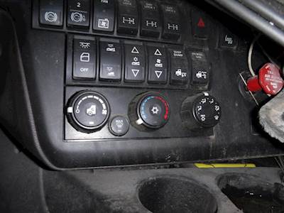 International LT Heater / AC Temp Control for a International LT625