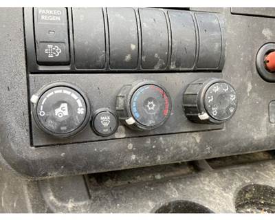 International LT625 Heater / AC Temp Control