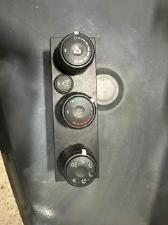 International MV607 Heater / AC Temp Control