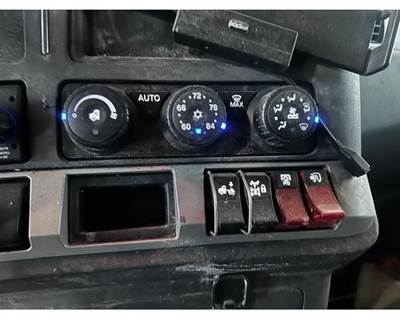Used 2022 Kenworth T680 Heater / AC Temp Control