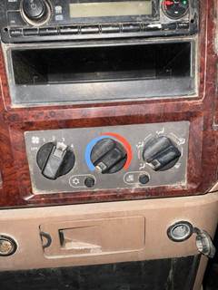 Mack Granite GU713 Heater / AC Temp Control for a Mack GU713