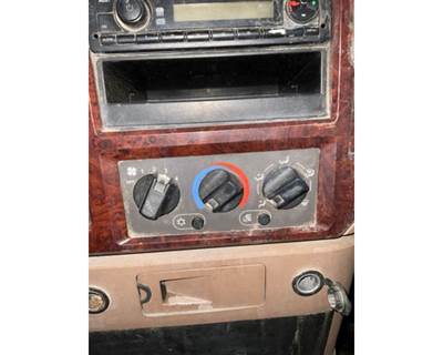 Mack Granite GU713 Heater / AC Temp Control for a Mack GU713