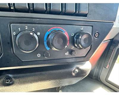 Mack MD Heater / AC Temp Control