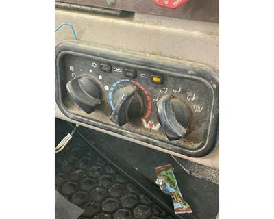 Used 2020 Western Star 4900EX Bunk Heater / A/C Temp Control