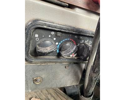 Western Star 4900SA Heater / AC Temp Control for a Western Star Trucks 4900 SA