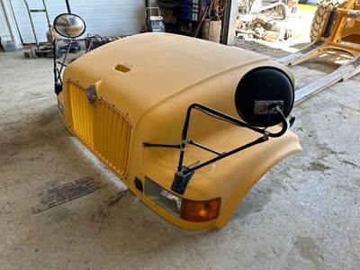 International 3000IC Hood