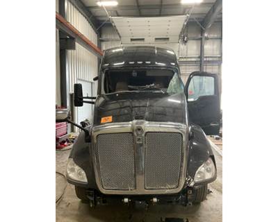 Used 2020 Kenworth T680 Complete Hood with Left Side Damage