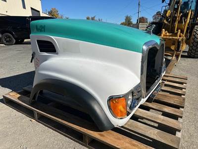 Mack Granite CV713 Hood for a Mack CV713 GRANITE