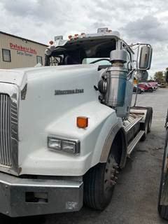 Western Star 4900SA Left Hood for a Western Star Trucks 4900 SA