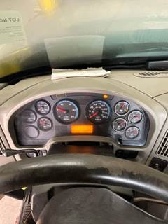 International 7600 Instrument Panel Cluster