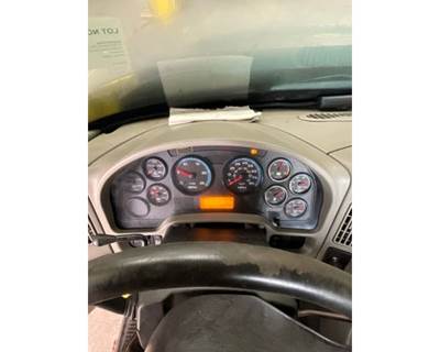 International 7600 Instrument Panel Cluster