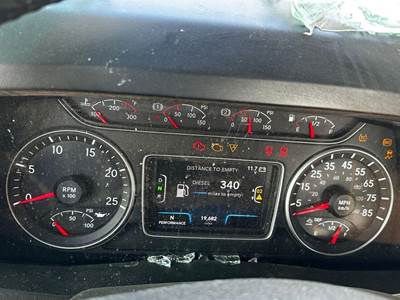 International HX520 Instrument Panel Cluster