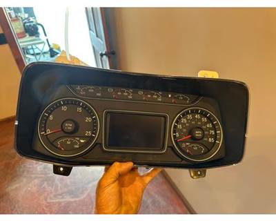 International HX520 Instrument Panel Cluster