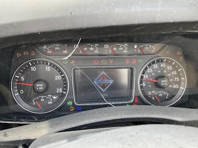 International LT625 Instrument Panel Cluster