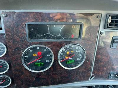 Kenworth T370 Instrument Panel Cluster