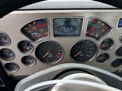 Mack Granite GU713 Instrument Panel Cluster for a Mack GU713