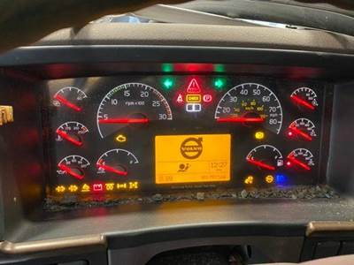 Volvo VNL Instrument Panel Cluster