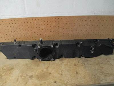 Detroit DD15 Intake Manifold for a Freightliner CASCADIA