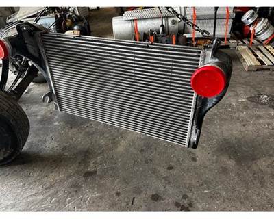 Kenworth T680 Charge Air Cooler (ATAAC)