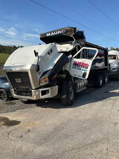 Caterpillar CT660 Truck