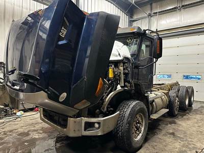 Caterpillar CT660 Truck