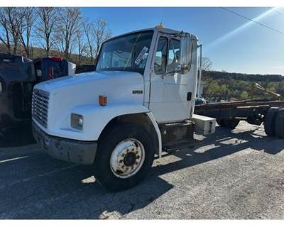 Freightliner FL70 Truck