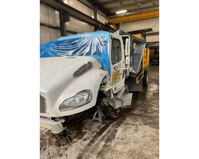 Freightliner M2 106 Truck