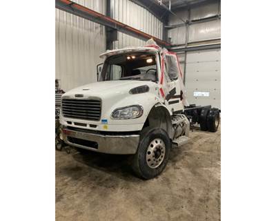 Freightliner M2 106 Truck