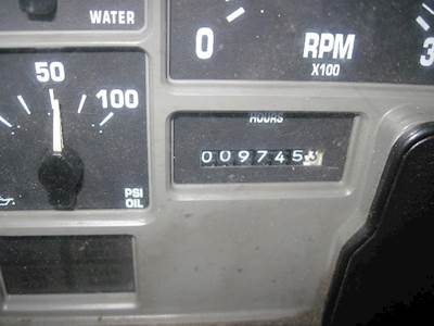 International 8100 Truck