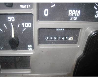 International 8100 Truck