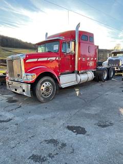 International 9900 Truck