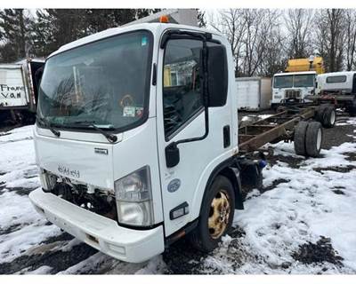 Isuzu NPR Truck