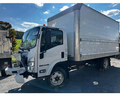 Isuzu NPR HD Truck