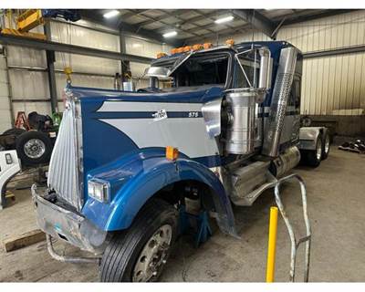 Kenworth W900 Truck