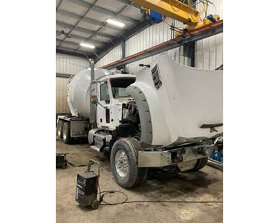 Mack Granite GU713 Truck