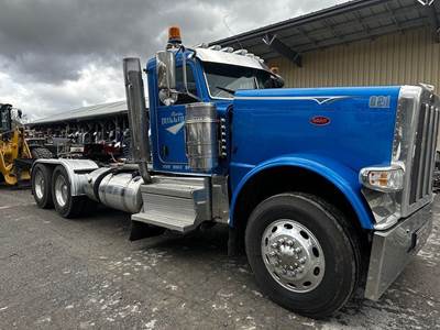Peterbilt 389 Truck