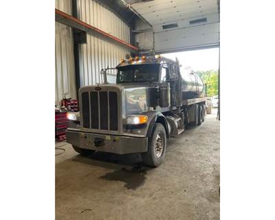 Peterbilt 389 Truck