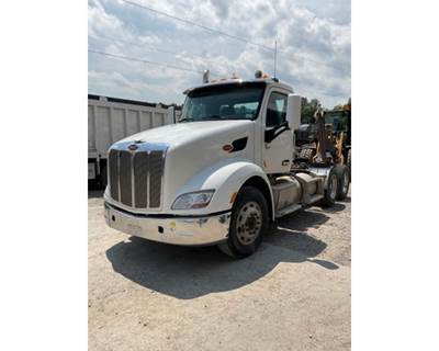 Peterbilt 579 Truck