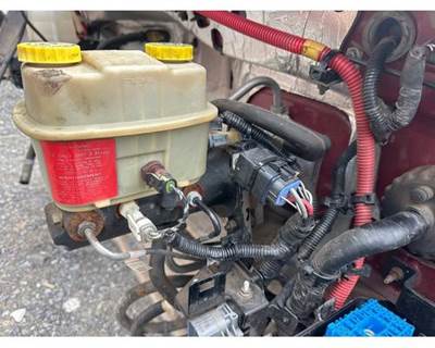 International CV515 Power Brake Booster