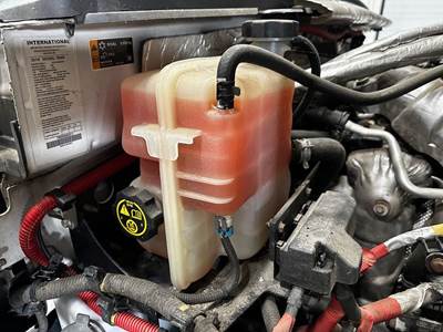 Chevrolet C5500 Radiator Overflow Bottle / Surge Tank for a Chevrolet GM515