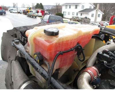 Freightliner Cascadia Radiator Overflow Bottle / Surge Tank for a Freightliner CASCADIA 125