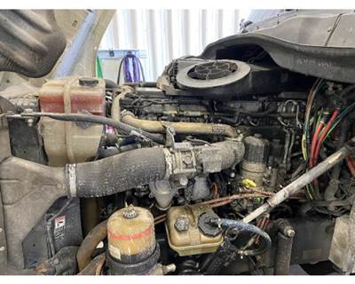Freightliner Cascadia Radiator Overflow Bottle / Surge Tank for a Freightliner CASCADIA 125