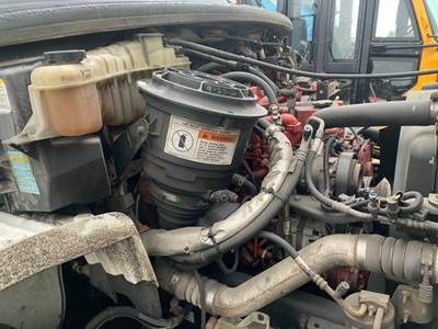 Freightliner M2 106 Radiator Overflow Bottle / Surge Tank