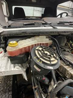 Freightliner M2 106 Radiator Overflow Bottle / Surge Tank