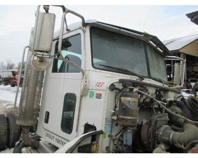 Peterbilt 337 Radiator Overflow Bottle / Surge Tank
