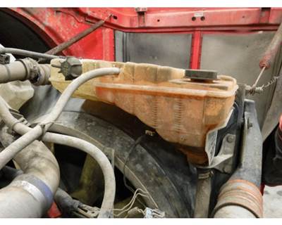 Peterbilt 389 Radiator Overflow Bottle / Surge Tank